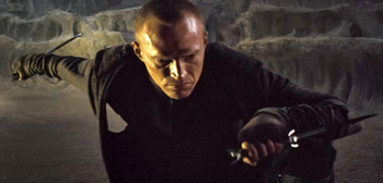 priest-newtheatrailerknives-tsrgd1